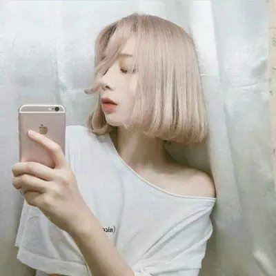 老师！是裂口女！